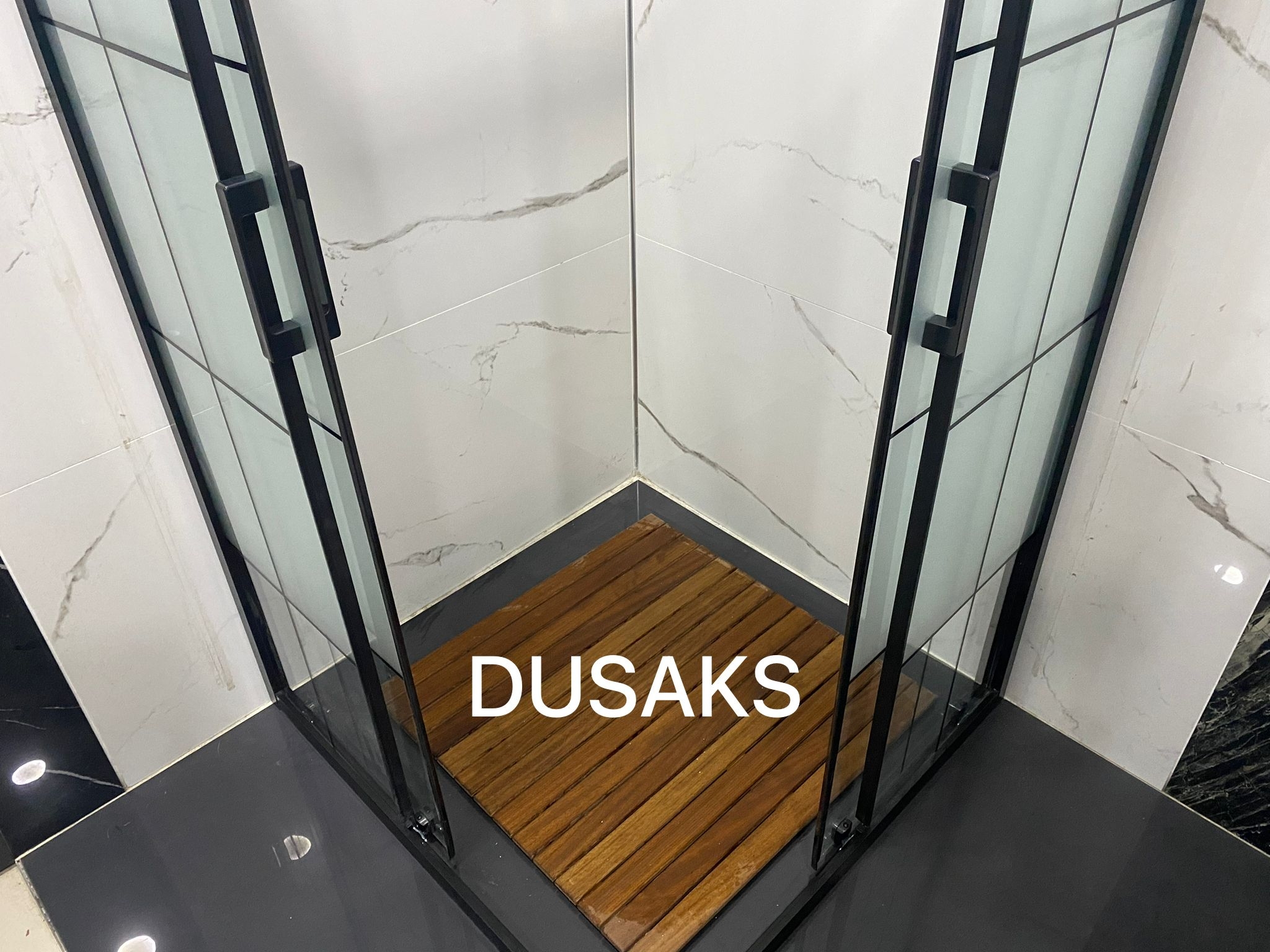 DUSAKS Siyah Duşakabin 5mm Temperli Cam Yükseklik 190 Cm